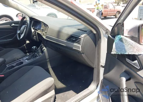 2019 Volkswagen Jetta 1.4T R-Line/1.4T S/1.4T Se z USA, uszkodzony, nr VIN 3VWC57BU2KM186855